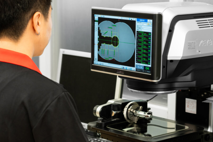 強固なサプライヤーパートナーシップが、ティア1自動車部品メーカーの成功をどう支えているのかをご紹介。協力的で柔軟なサプライチェーンを構築するための戦略、変化する課題、そしてテクノロジーの役割を解説します。-3