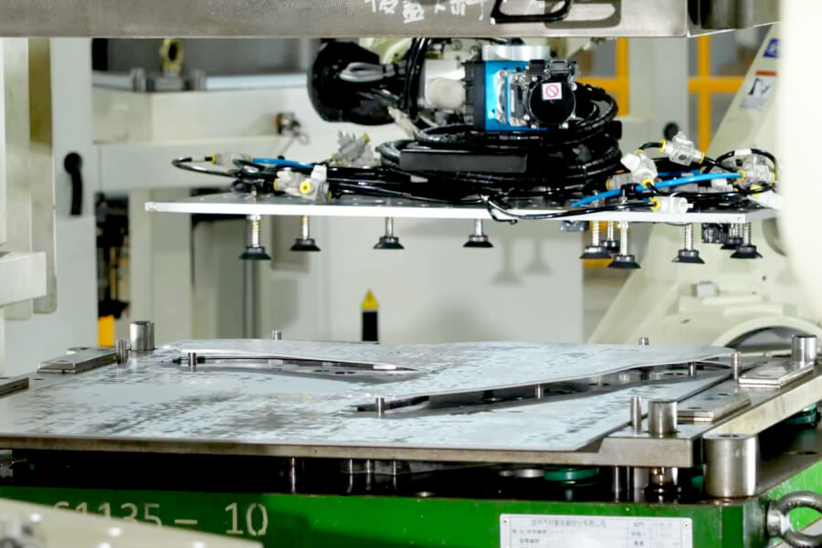 サスペンション部品用プレスライン｜SH Auto Parts-5