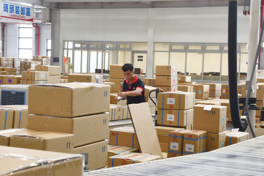 部品供給体制はサスペンション部品販売業者に大きな影響を与えます