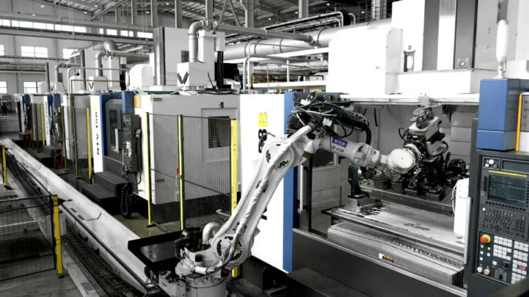 HOT-SWAP ROBOTIC PRECISION -SH Auto Parts Manufacturing